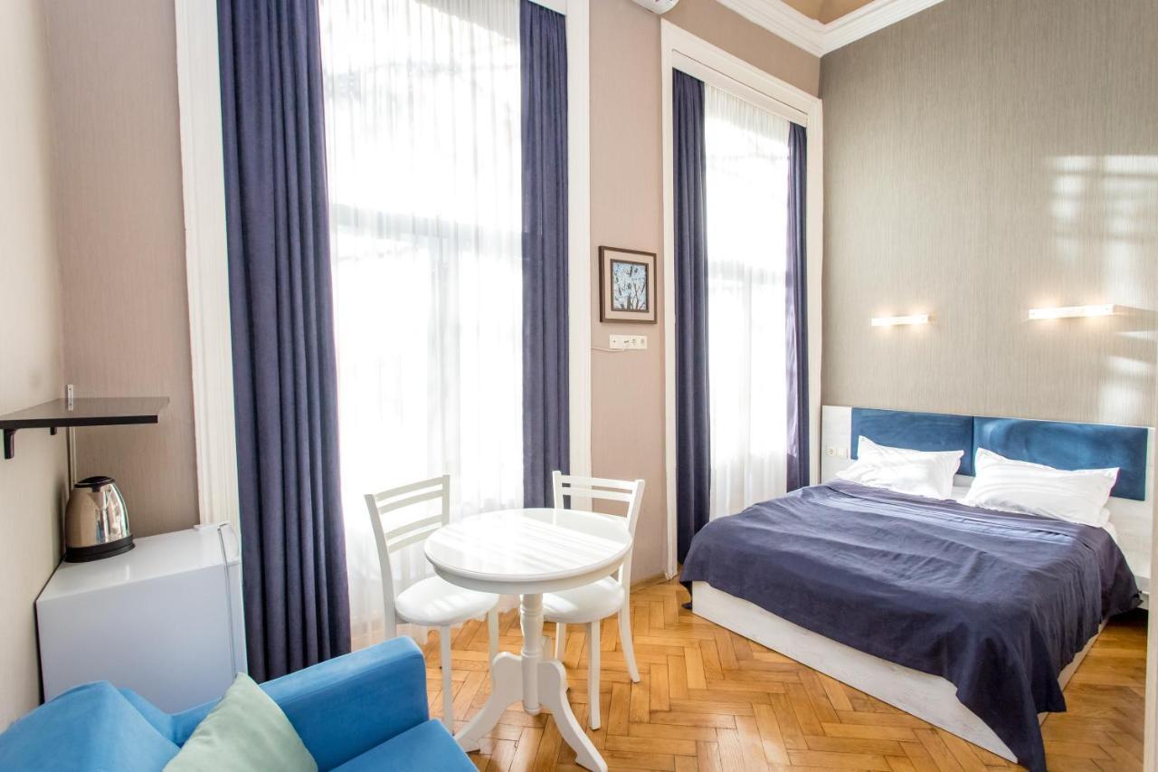 Hb Apartments Mari Brose Tbilisi Bagian luar foto