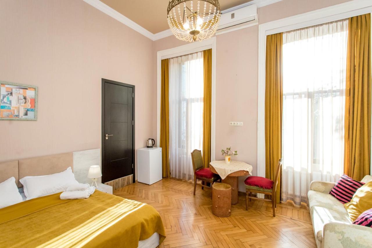 Hb Apartments Mari Brose Tbilisi Bagian luar foto