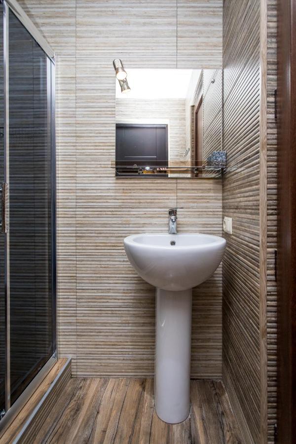 Hb Apartments Mari Brose Tbilisi Bagian luar foto