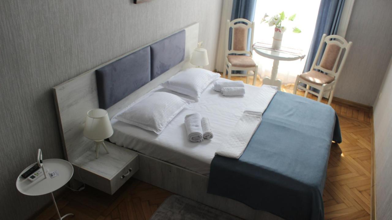 Hb Apartments Mari Brose Tbilisi Bagian luar foto