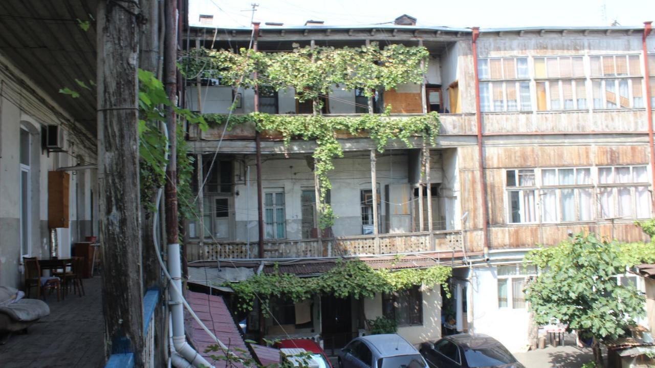 Hb Apartments Mari Brose Tbilisi Bagian luar foto